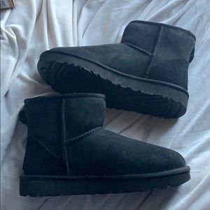 UGG classic black mini
